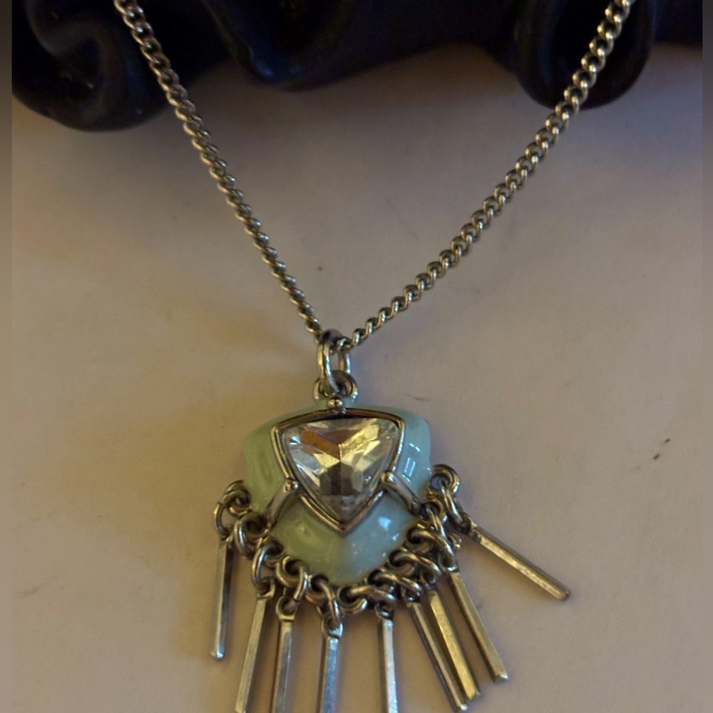 Vintage Jessica Simpson Necklace 
20”